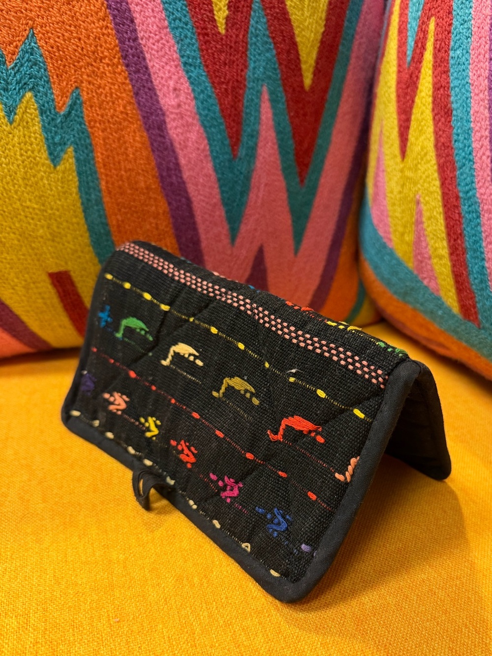 Artisan Guatemalan Hand-Woven Bi-Fold Wristlet Wallet Boho Ethnic Travel Clutch